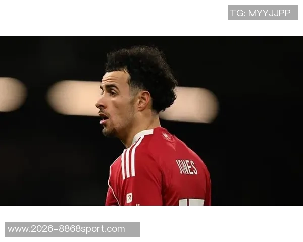 柯蒂斯琼斯感恩萨拉赫支持享受脚下有球的乐趣与挑战